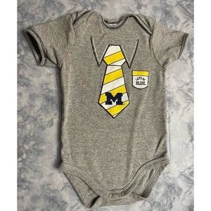 University of Michigan Wolverines Baby Boy Onesie Bodysuit, Size 6-9 months